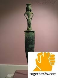 Đo kiểm tra xem có phóng xạ trong bức tượng đồng cổ không-together2s.com